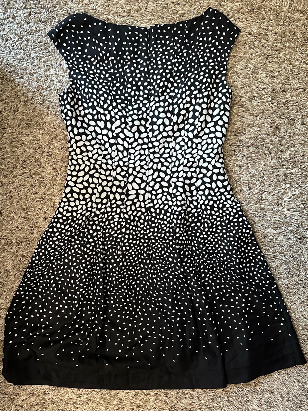 Ann Taylor Black and White Dot Gradient Midi Dress Size 0P